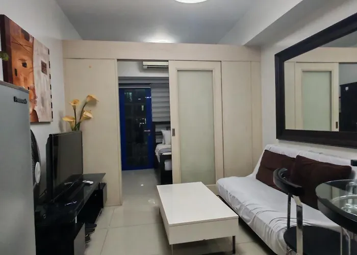 Glenda Place At Sea Residences Near Moa